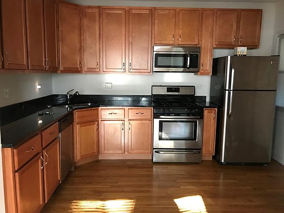 2nd image of 3823 N Lavergne Ave #2S