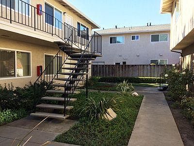 2nd image of 1203 W McKinley Ave #4