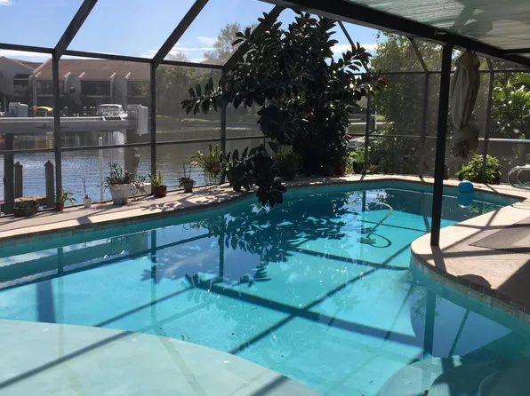 6123 Galleon Way, Tampa, FL 33615