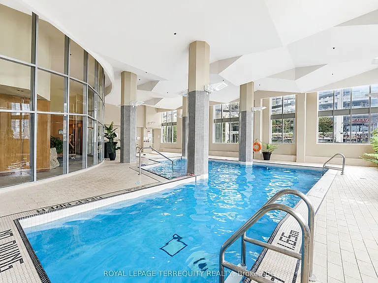 2121 Lake Shore Blvd W #206 — Photo 6
