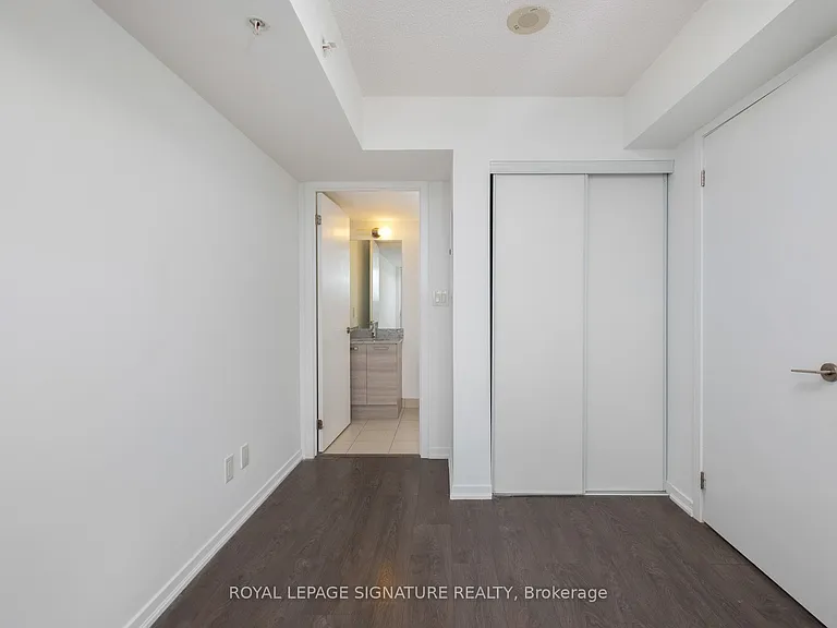 68 Abell St #923 — Photo 17
