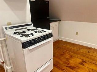 45 Mayflower St APT 3, Plymouth, MA 02360