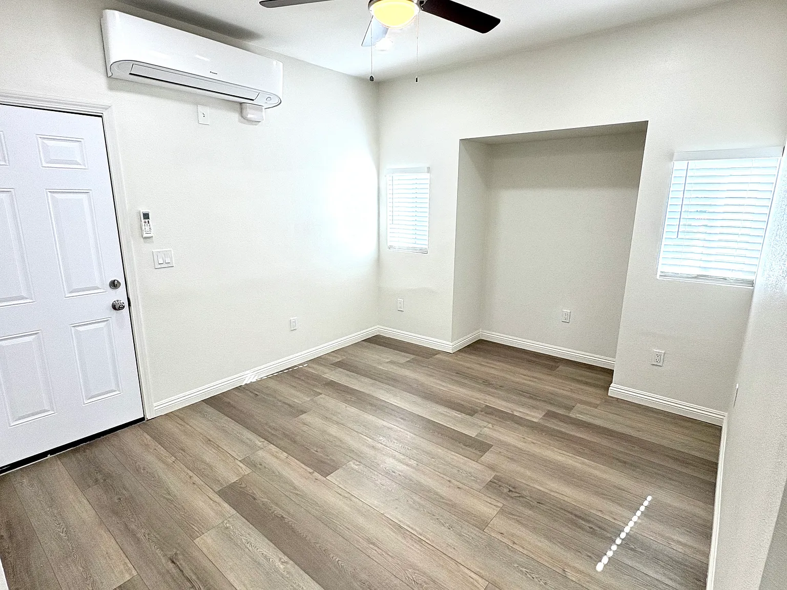 1 bed, 500 sqft, $1,650 — Photo 2