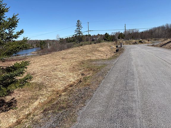 5th image of 0 Centre Rd