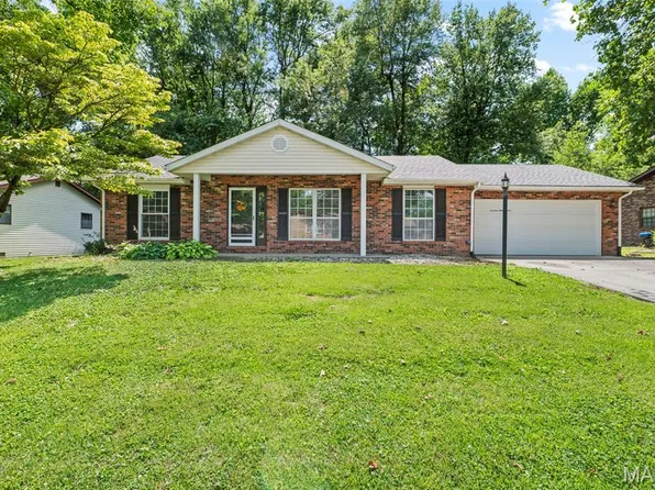 125 Turnbridge Dr, Swansea, IL 62226