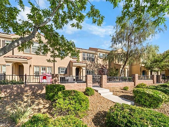 2nd image of 2098 Waterlily View St