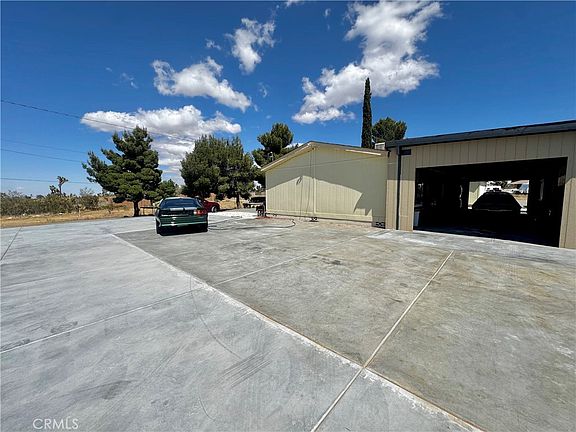 2nd image of 2775 Duncan Rd