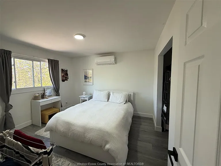 3150 Peter St #12 — Photo 3