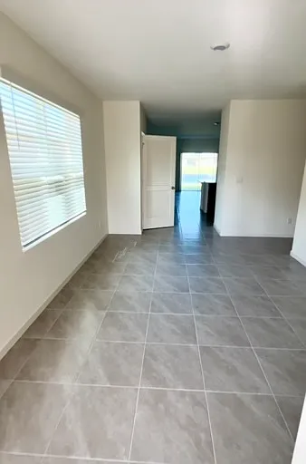 3 bed, 1504 sqft, $2,500 — Photo 2