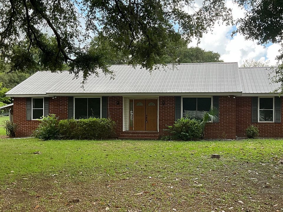 1st image of 123 SW Brava Way