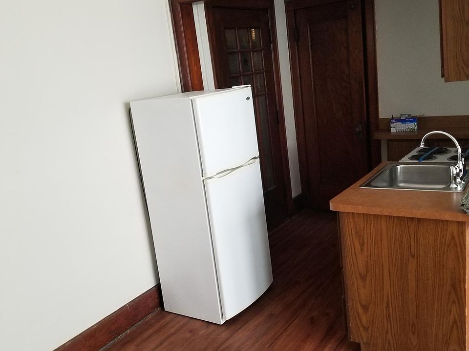 2nd image of 314 E Chicago St APT 9