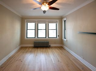 2910 N Seminary Ave #1, Chicago, IL 60657