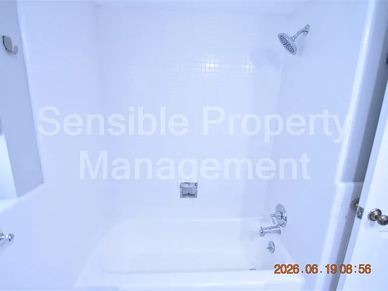 3273 Harbor Lake Dr — Photo 36