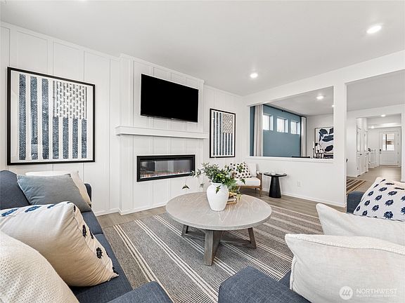 7th image of this home