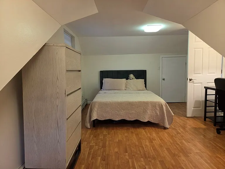 509 Saint Pauls Ave #2 — Photo 7