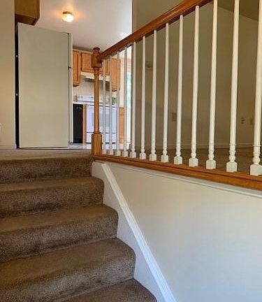 5th image of 13741 Moccasin Ct