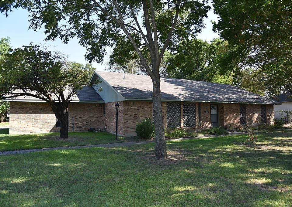 1st image of 4820 W Park Row Blvd