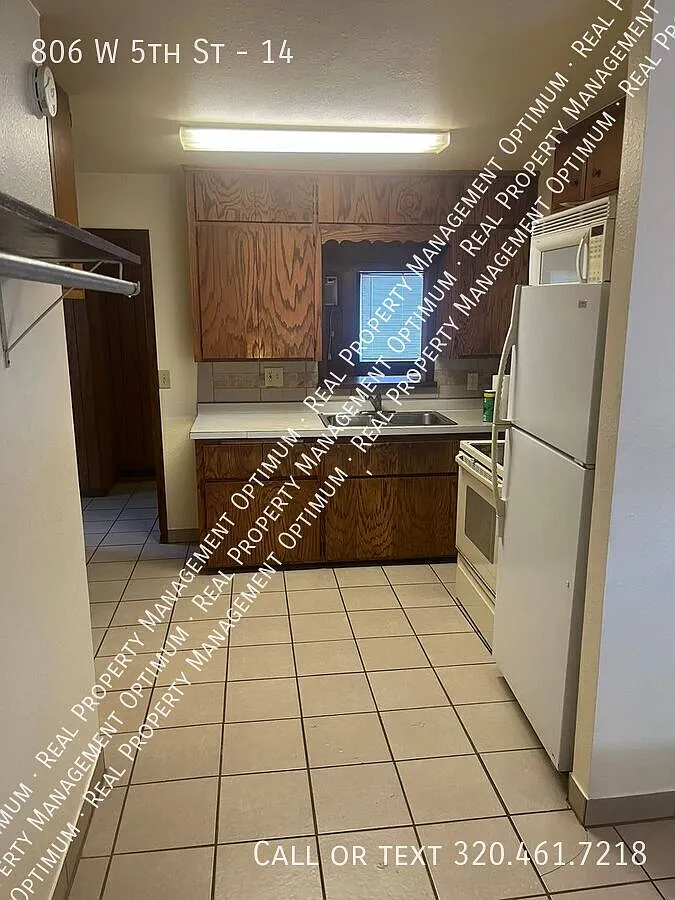 Two bedroom-One Bath — Photo 1