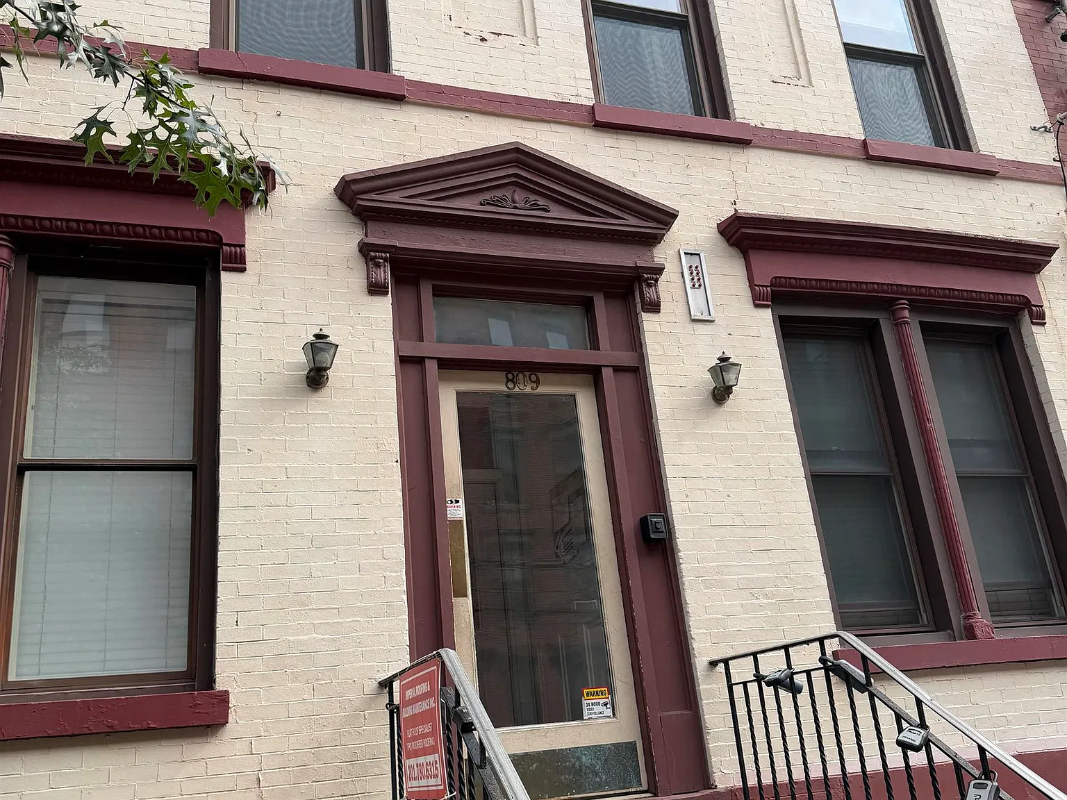 2 bed, 2.0 bath, 881 sqft, $3,900 — Photo 1