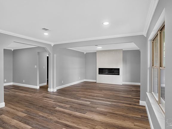 5th image of 4681 Pine Ln