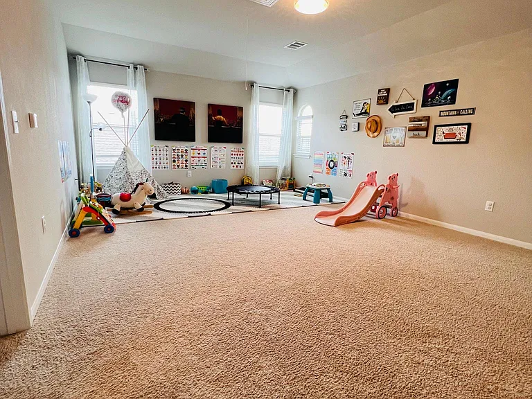 832 Winnsboro Dr — Photo 21