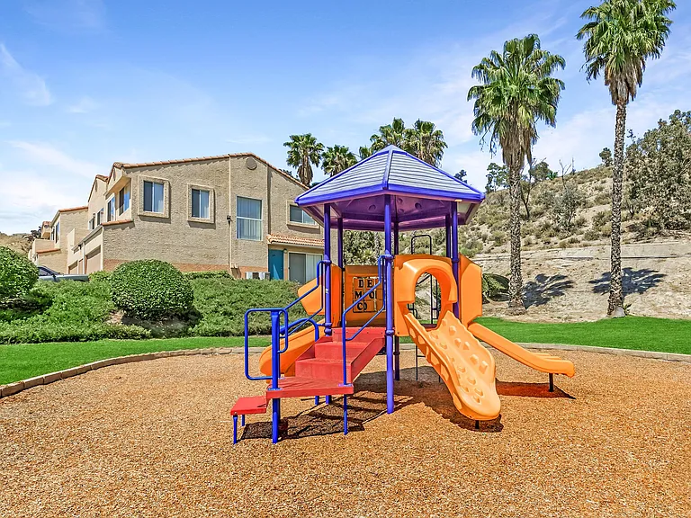Sand Canyon Villas & Townhomes — Photo 98