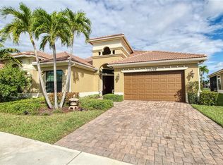 12095 Bastille Cir, Parkland, FL 33076