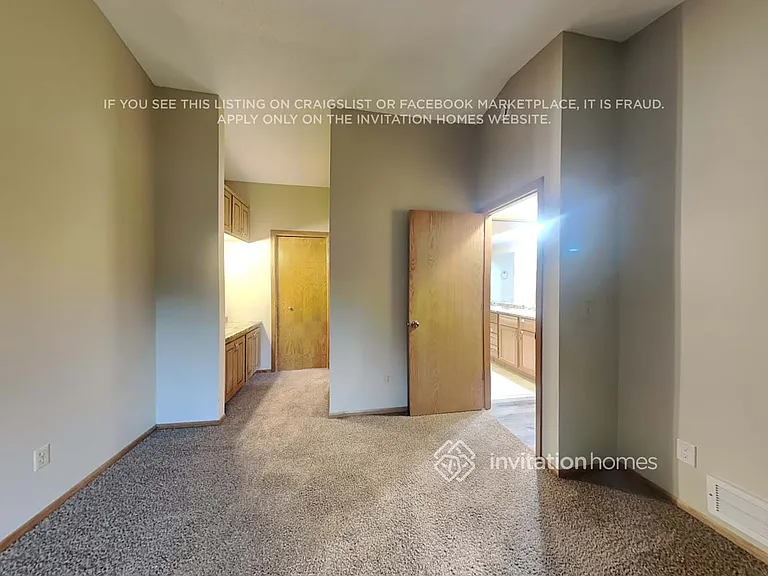 5565 Knoll Dr — Photo 10