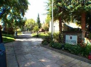 504 Woodside Oaks APT 6, Sacramento, CA 95825