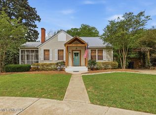 724 S College St, Brandon, MS 39042