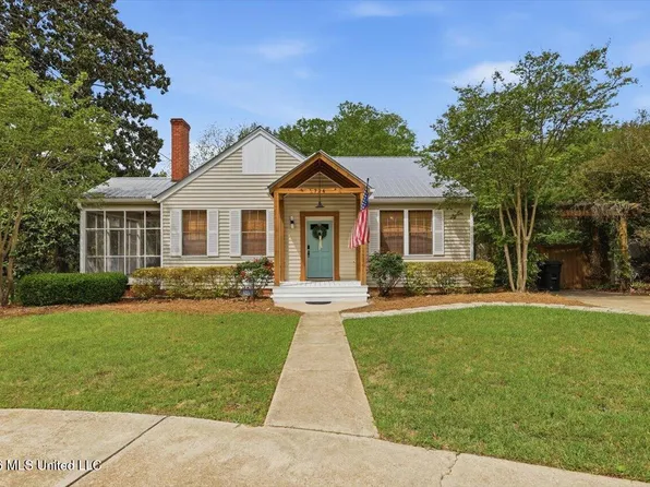 724 S College St, Brandon, MS 39042