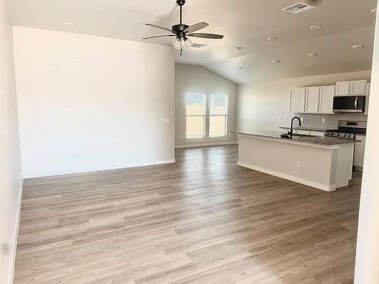 5920 Woodpecker Way — Photo 4