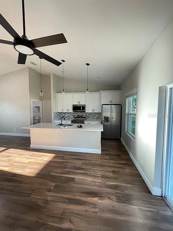 3 bed, 2.0 bath, 1567 sqft, $1,950 — Photo 4