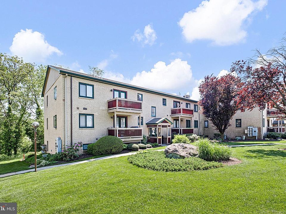 1st image of 3701 Eastview Ln #3701