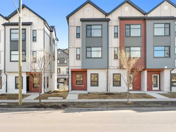 1230 S 3rd St SE #101, High River, AB T1V 0G8