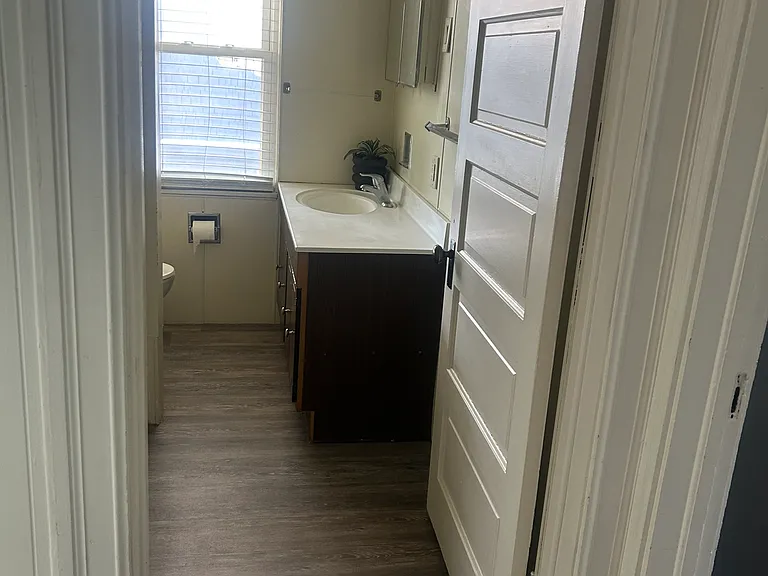502 S Elmer Ave #1 — Photo 9