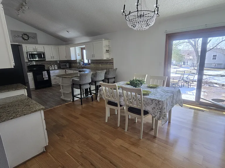 8145 S White Oak Dr — Photo 9