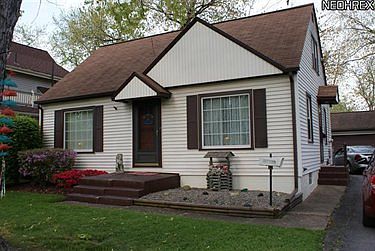 1st image of 547 Oak Knoll Ave SE