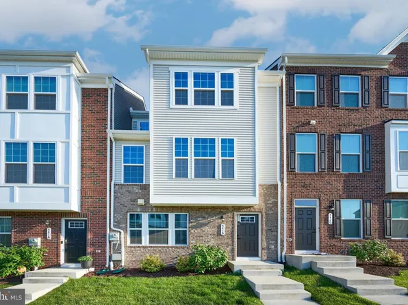 5418 Manor Park Dr, Upper Marlboro, MD 20772
