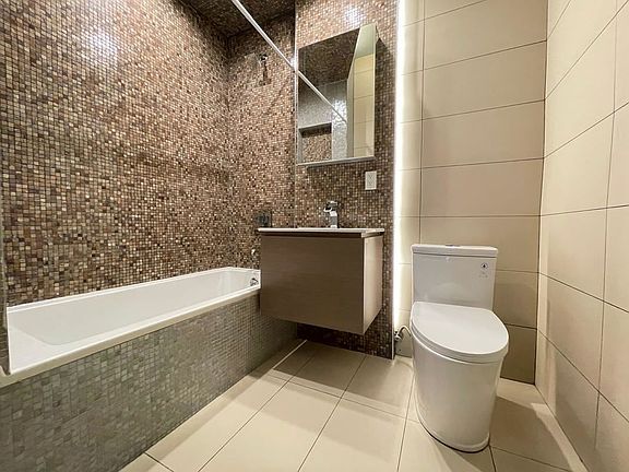 3rd image of 441 Meeker Ave #4B