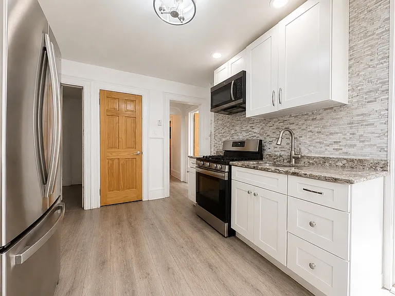 54 Cottage Pl #1 — Photo 11