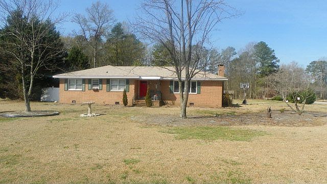 1st image of 301 Connies Cir