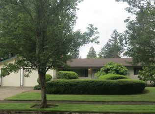 9990 SW Maplecrest Ct, Beaverton, OR 97008