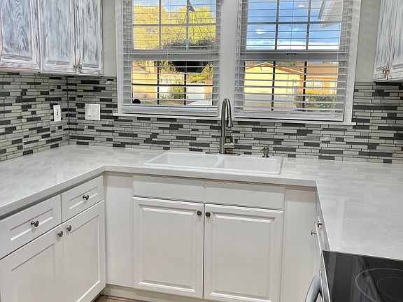 2nd image of 3907 Crestmont Dr