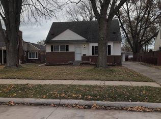 26436 Elm St, Roseville, MI