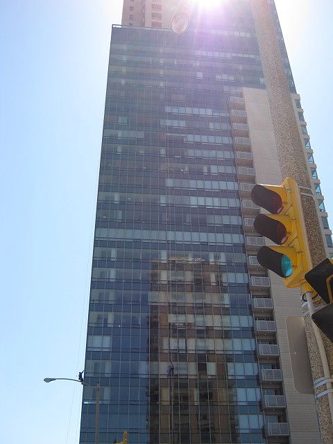 1st image of 923 E Kilbourn Ave Unit 201
