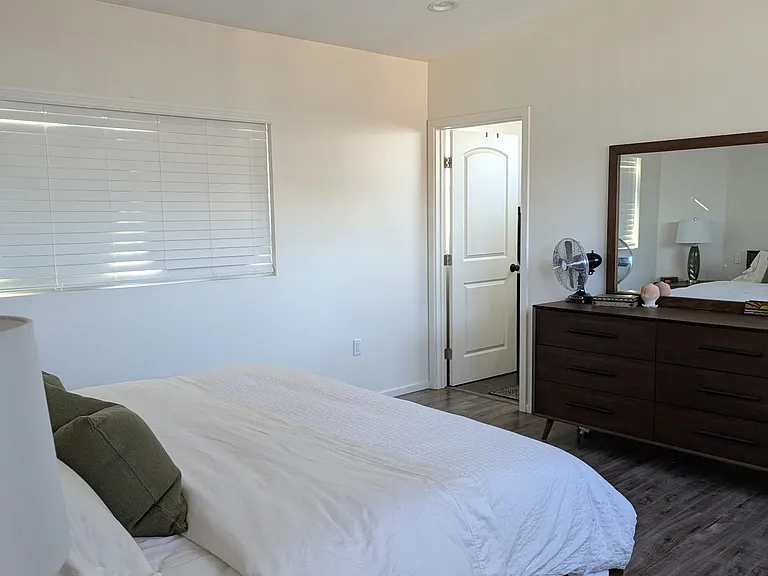 2526 Delaware St — Photo 22