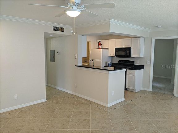 3rd image of 11532 Westwood Blvd APT 617