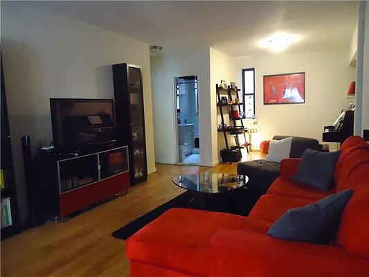 Rented by I & I New York | media 3