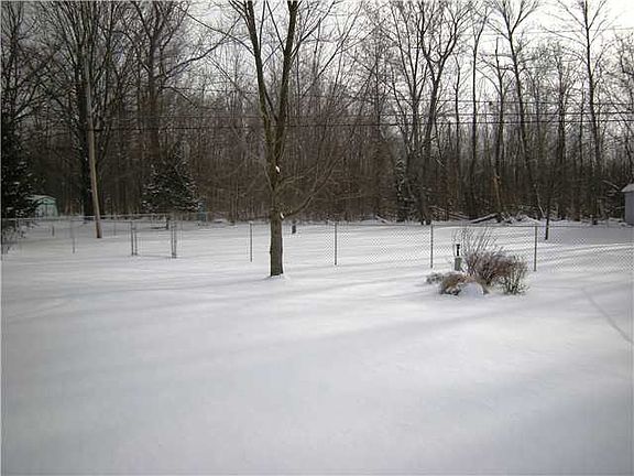 3rd image of 65 Clearview Dr